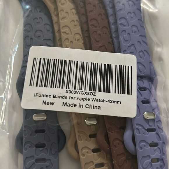 4-pack Leopard Engraved Band Compatible with Apple Watch Bands 42mm - Picture 3 of 5